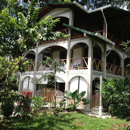 Cabanas Tucan Eco Hotel Capurgana Exterior photo